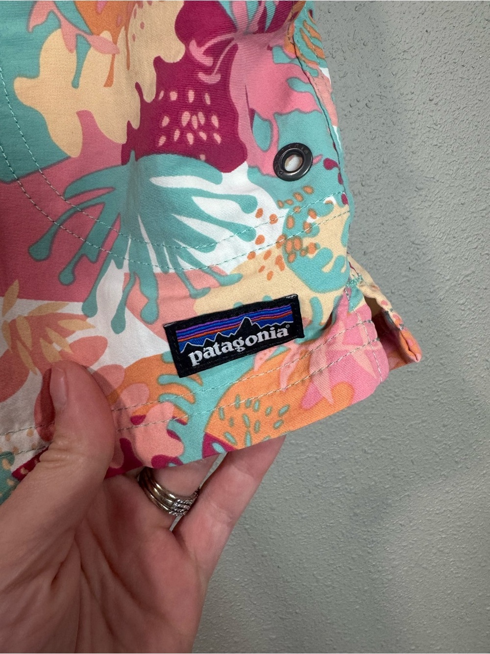 Patagonia Kids Shorts - Picture 2 of 6
